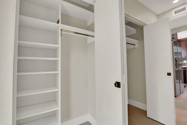 West Palm Beach Residence photo 22