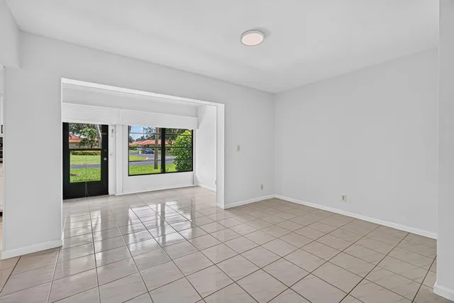  Residence photo 11