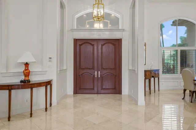Residence photo 6
