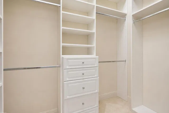 Residence photo 28