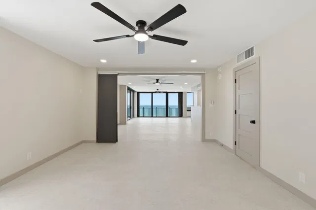 Singer Island Unit 6a photo 16