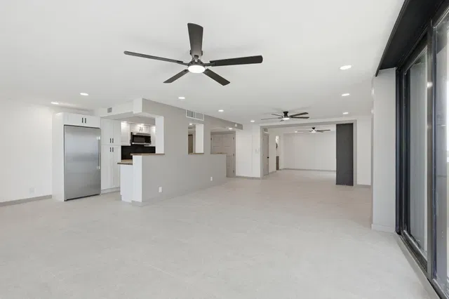 Singer Island Unit 6a photo 24