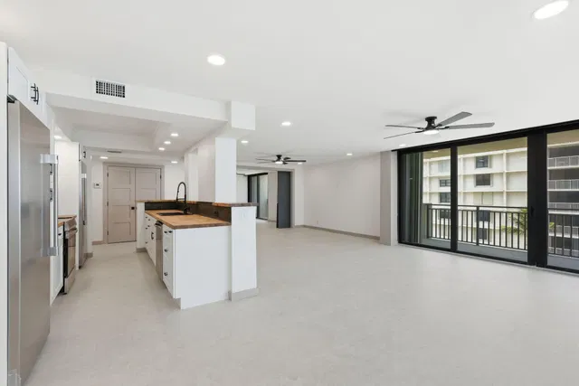 Singer Island Unit 6a photo 31
