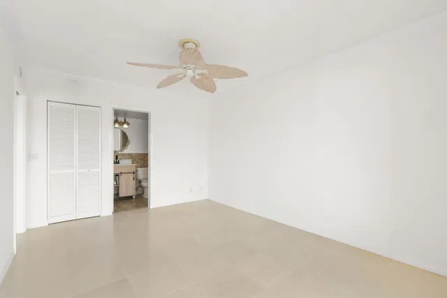  Unit 346 photo 11