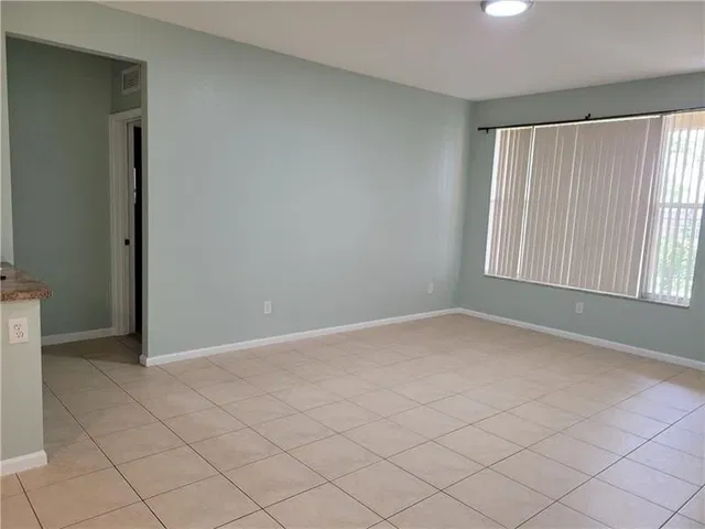 Unit 117 photo 2