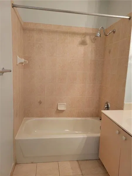 Unit 117 photo 19