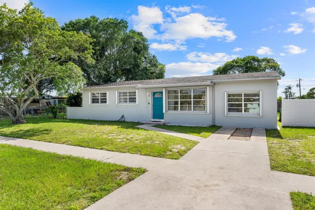 Residence photo 5