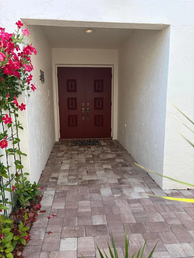 Residence photo 6