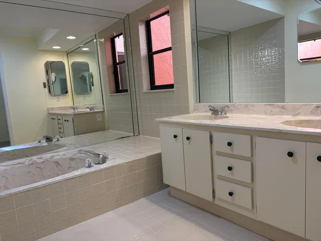 Residence photo 31