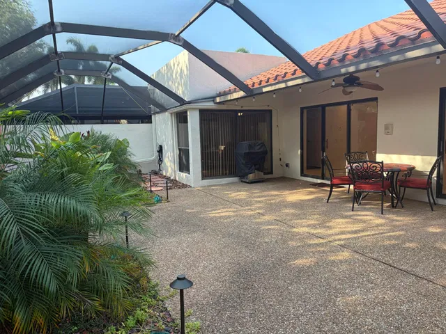 Residence photo 36