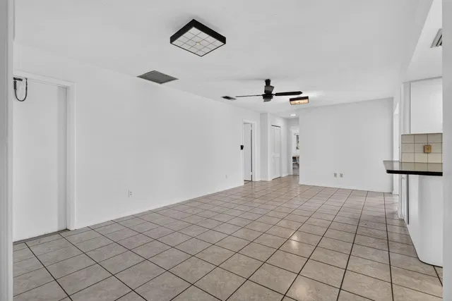 Residence photo 14