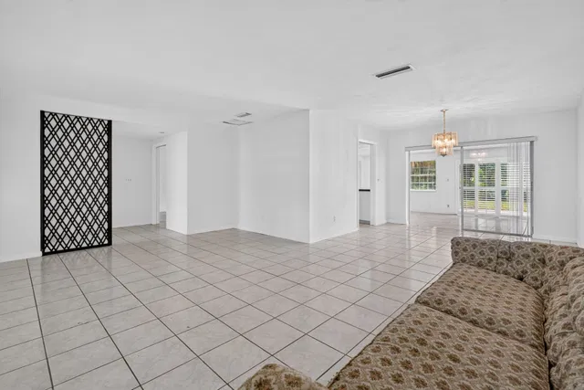 Residence photo 31