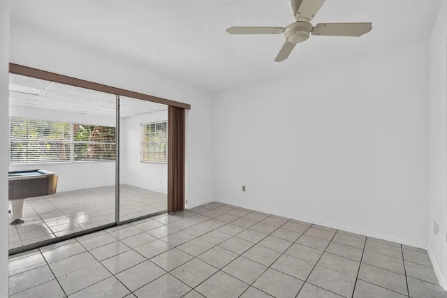 Residence photo 36