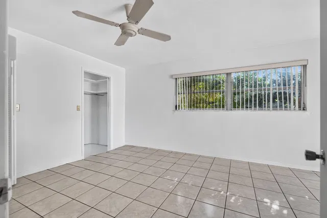 Residence photo 37