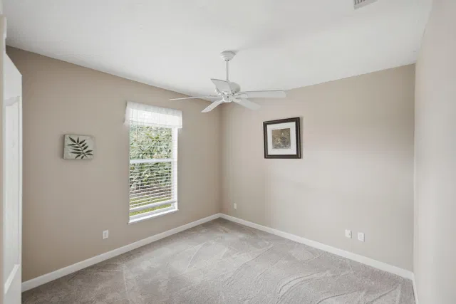 Residence photo 8
