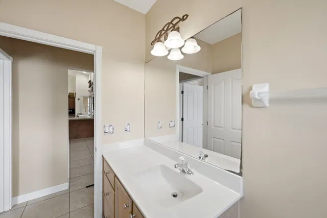 Residence photo 43
