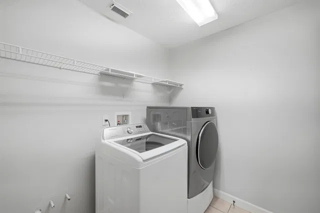Residence photo 48