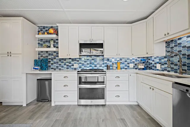 Unit 1018 photo 3