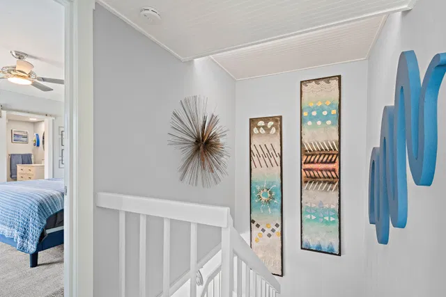 Unit 1018 photo 15