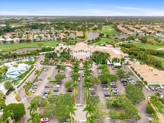 Woodfield Country Club Residence photo 57