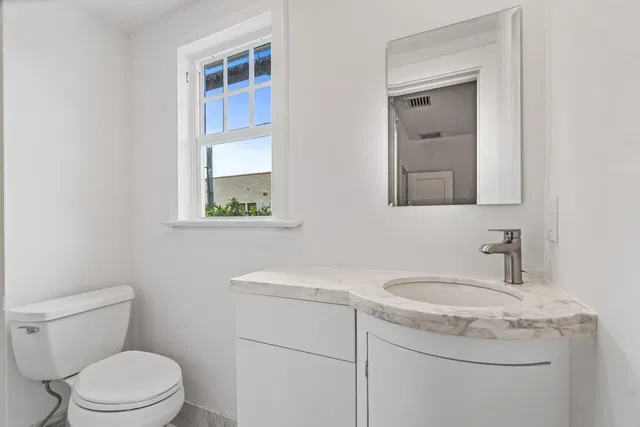 North End Palm Beach Residence photo 16