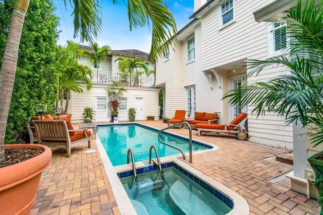 North End Palm Beach Residence photo 21