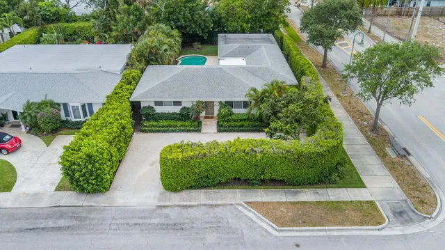 SoSo West Palm Beach Residence photo 3