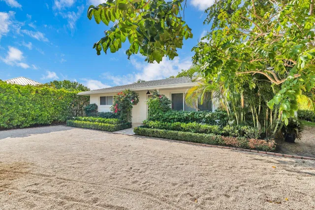 SoSo West Palm Beach Residence photo 6