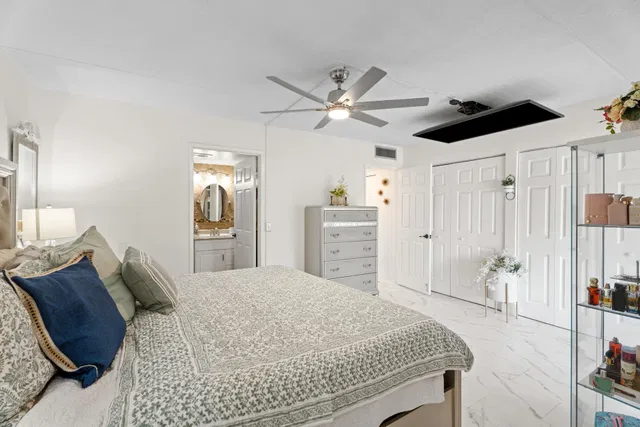 Unit 206 photo 10