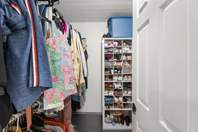 Unit 206 photo 12