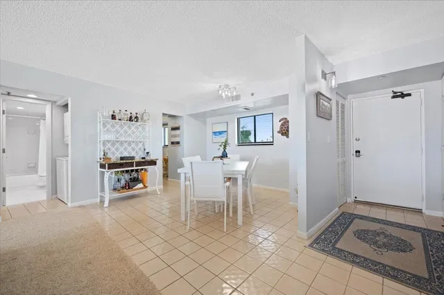 Unit 107 photo 11
