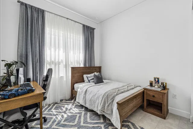Residence photo 23