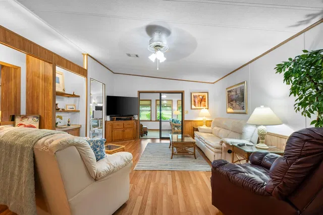 Residence photo 8