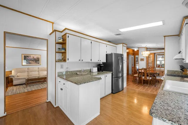 Residence photo 17