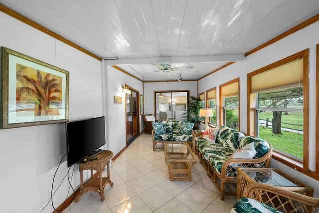 Residence photo 22
