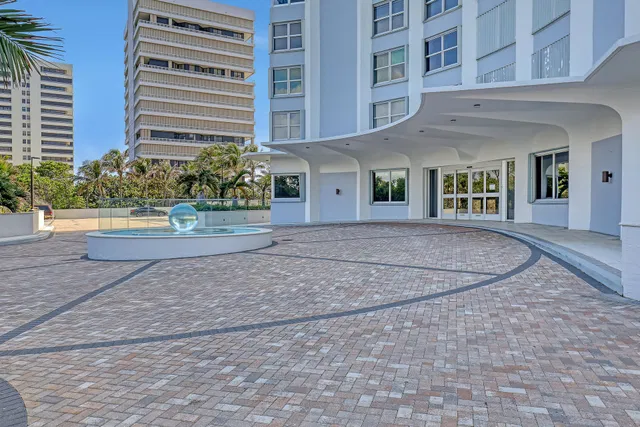 Corniche Singer Island Unit 1902 photo 3