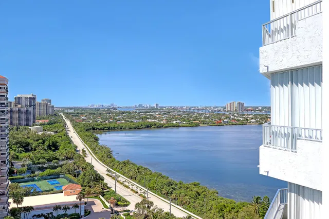 Corniche Singer Island Unit 1902 photo 30