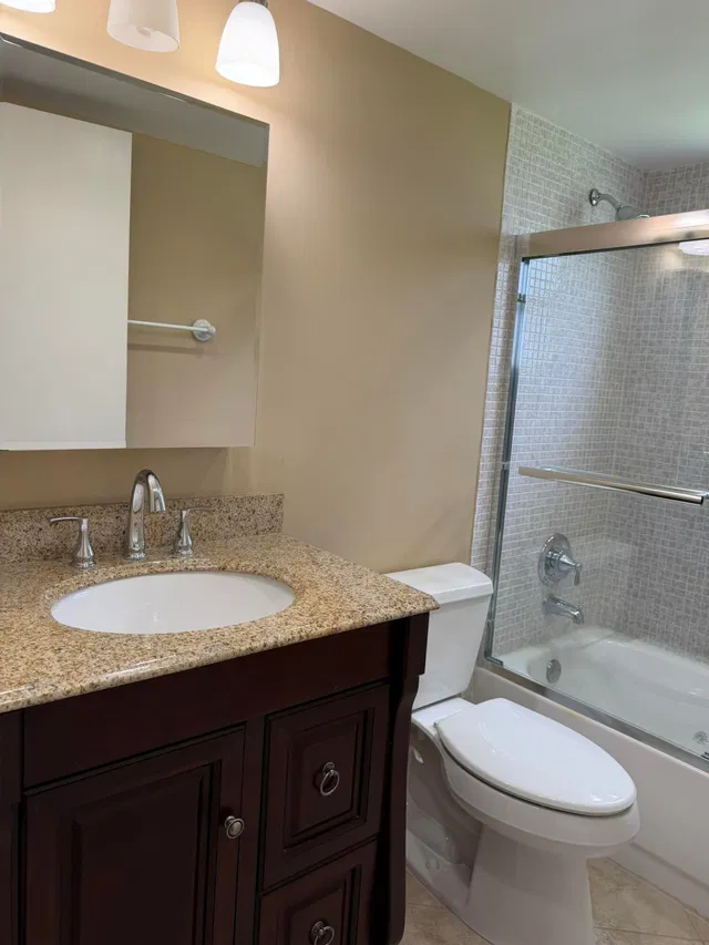 Residence photo 9