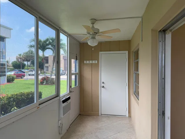 Residence photo 20