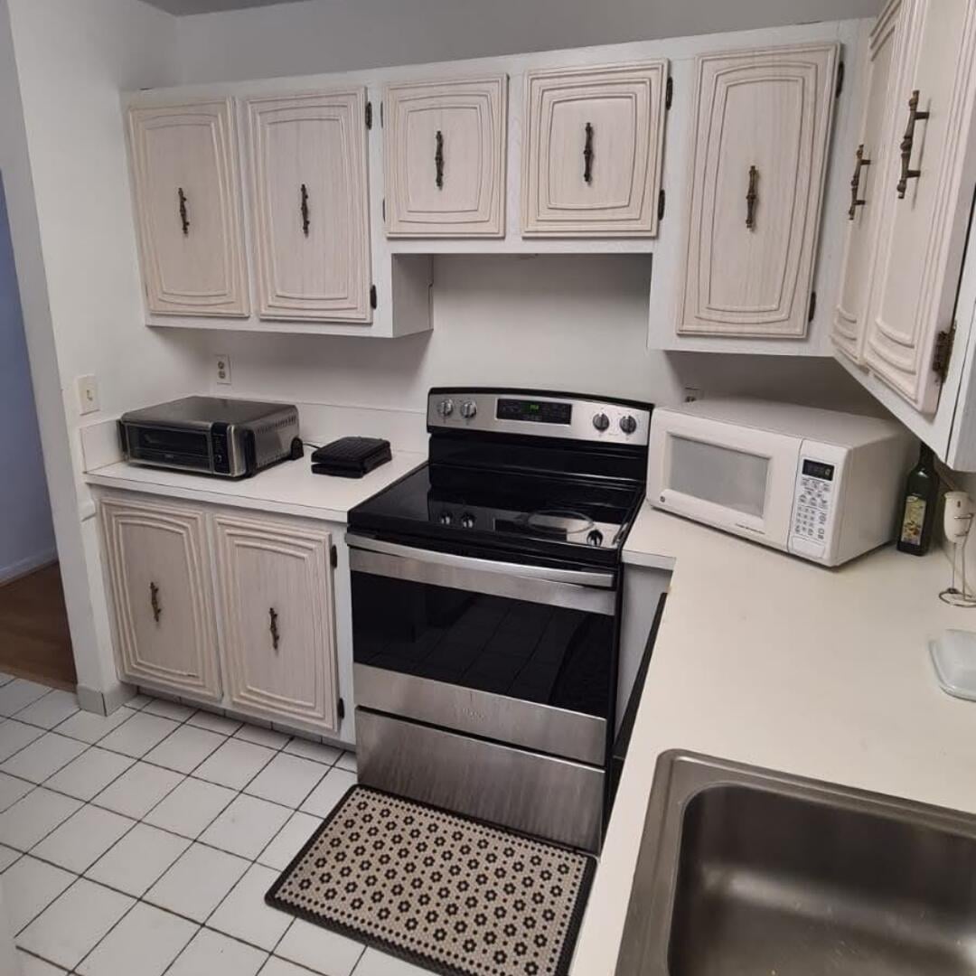 Unit E photo 7