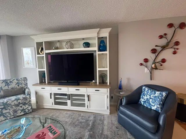Singer Island Unit 803 photo 9