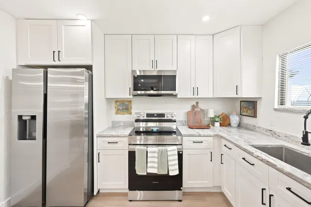 West Palm Beach Residence photo 18