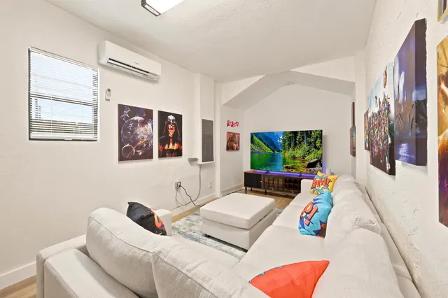 West Palm Beach Residence photo 32