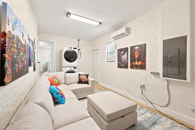 West Palm Beach Residence photo 34