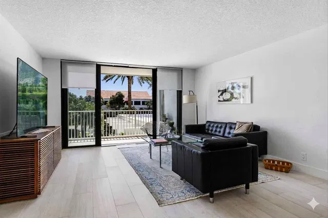 2860 S Ocean Palm Beach Unit 216 photo 4