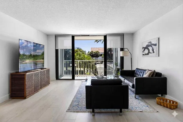 2860 S Ocean Palm Beach Unit 216 photo 5