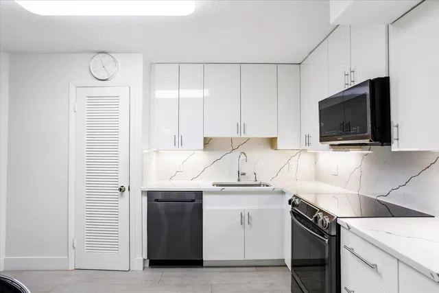 2860 S Ocean Palm Beach Unit 216 photo 11