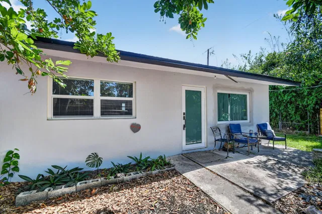  Residence photo 7