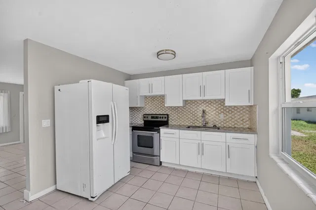 Residence photo 15