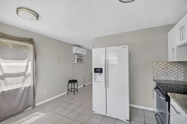  Residence photo 16